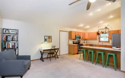 1540 Ranmar Ct, Ely, IA 52227 photo 8