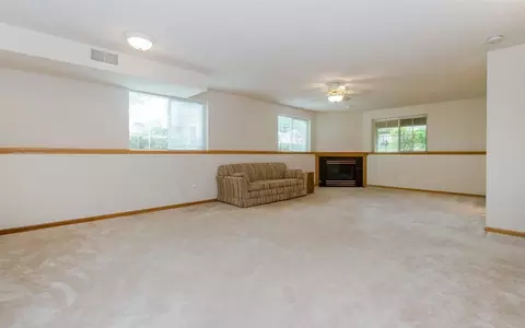 4014 NE Treeline Ct, Cedar Rapids, IA 52411 photo 14