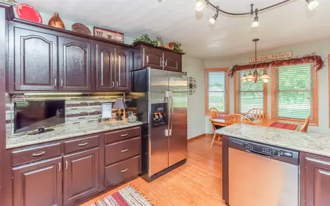 9362 Deer Valley Dr, Cedar Rapids, IA 52411 photo 9