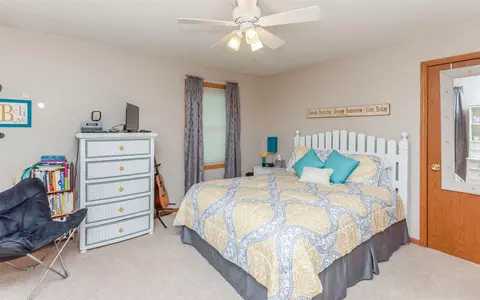 9362 Deer Valley Dr, Cedar Rapids, IA 52411 photo 16