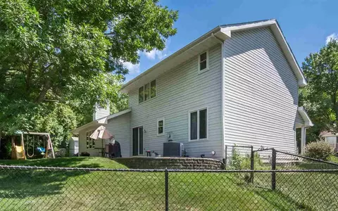 3929 Riverside Dr NE, Cedar Rapids, IA 52411 photo 23