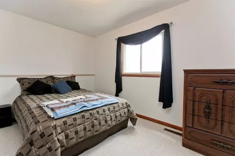 1860 Highland Rd, Ely, IA 52227 photo 16