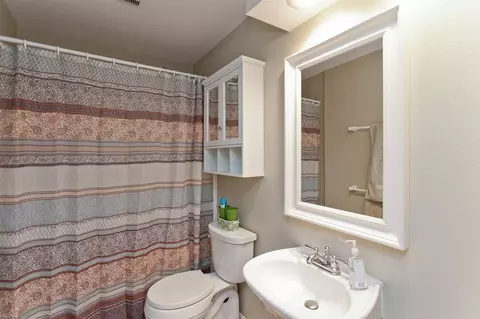 3355 Riverpointe Cir NE, Cedar Rapids, IA 52411 photo 33