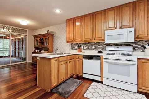 3355 Riverpointe Cir NE, Cedar Rapids, IA 52411 photo 14