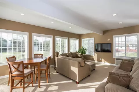9205 Darrell Dr, Cedar Rapids, IA 52411 photo 6