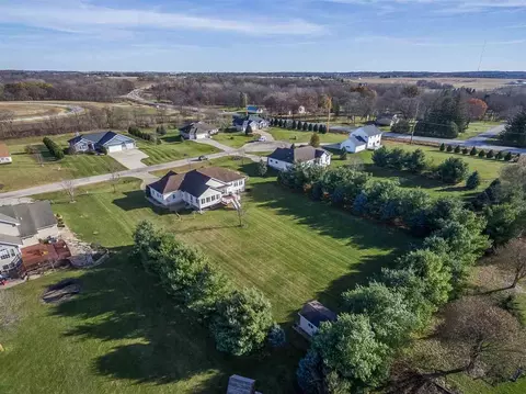 9205 Darrell Dr, Cedar Rapids, IA 52411 photo 9