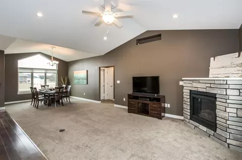 104 Summit Dr, Tipton, IA 52772 photo 7