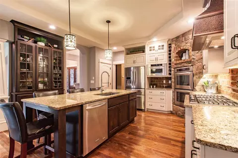 3610 Spring Valley Pl NE, Cedar Rapids, IA 52411 photo 5