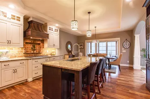 3610 Spring Valley Pl NE, Cedar Rapids, IA 52411 photo 7