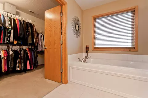 4320 Viola St, Cedar Rapids, IA 52411 photo 30