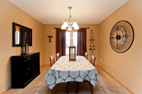 4320 Viola St, Cedar Rapids, IA 52411 photo 9