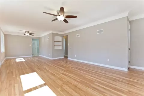 3201 Eastern Ave NE, Cedar Rapids, IA 52402 photo 4