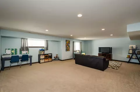 1155 Sunrise Dr, Ely, IA 52227 photo 19