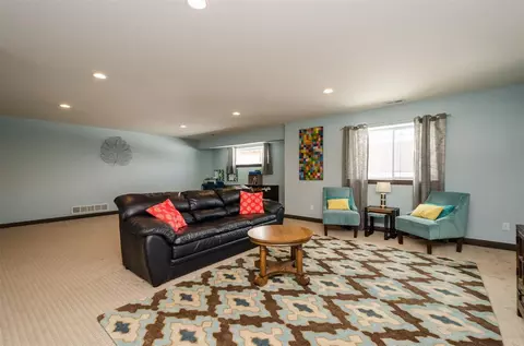 1155 Sunrise Dr, Ely, IA 52227 photo 18