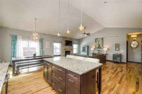 1155 Sunrise Dr, Ely, IA 52227 photo 8