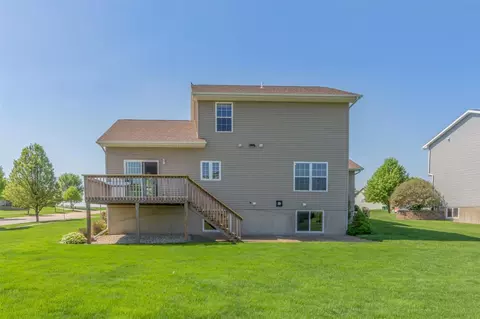 1995 E Pacific St, Ely, IA 52227 photo 27