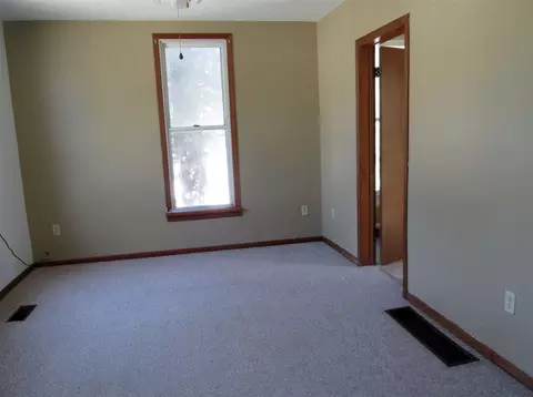 1301 E 3rd St, Washington, IA 52353 photo 8
