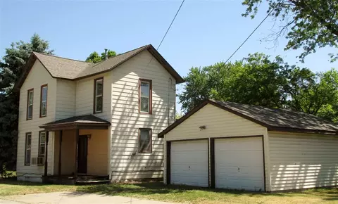 1301 E 3rd St, Washington, IA 52353 photo 1