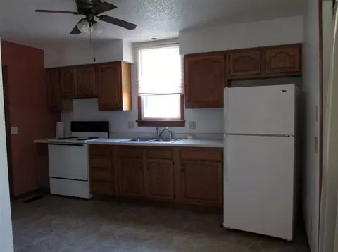 1301 E 3rd St, Washington, IA 52353 photo 5