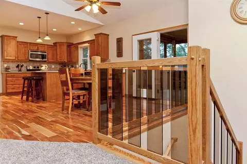 1095 Vista Rd, Ely, IA 52227 photo 8