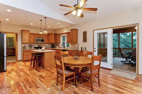 1095 Vista Rd, Ely, IA 52227 photo 10