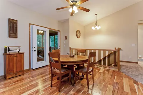 1095 Vista Rd, Ely, IA 52227 photo 9
