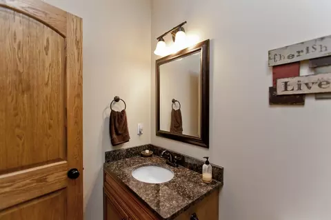 1095 Vista Rd, Ely, IA 52227 photo 24
