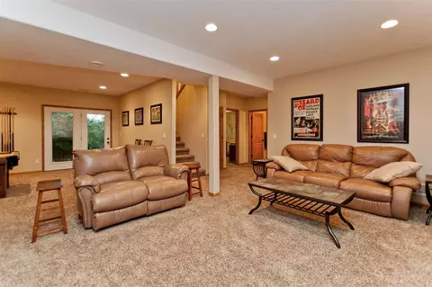 1095 Vista Rd, Ely, IA 52227 photo 25