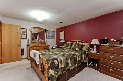 5125 Ely Rd SW, Cedar Rapids, IA 52404 photo 14