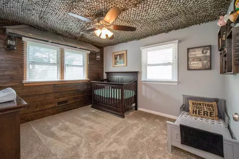 1069 27th St NE, Cedar Rapids, IA 52402 photo 5