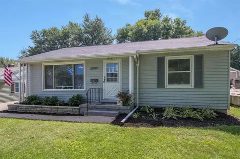 1069 27th St NE, Cedar Rapids, IA 52402 photo 23