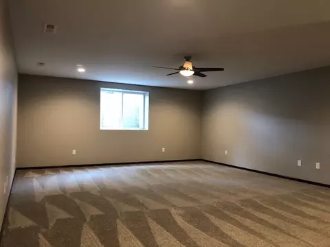 2070 Sunflower St, Ely, IA 52227 photo 28