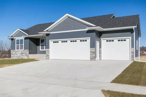 1945 Fox Ridge Rd, Ely, IA 52227 photo 3
