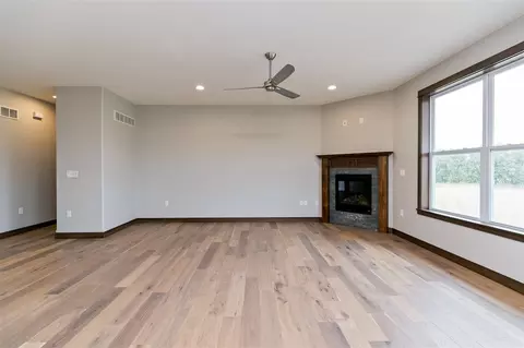 1945 Fox Ridge Rd, Ely, IA 52227 photo 5
