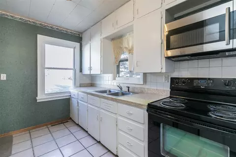 618 36th St NE, Cedar Rapids, IA 52402 photo 8