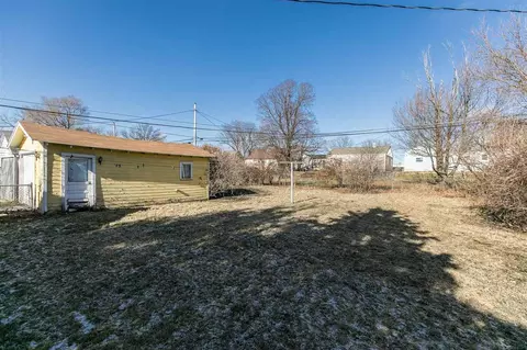 618 36th St NE, Cedar Rapids, IA 52402 photo 20