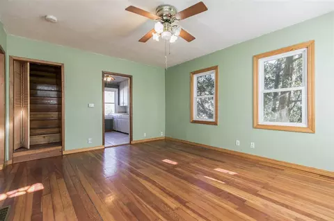 618 36th St NE, Cedar Rapids, IA 52402 photo 5