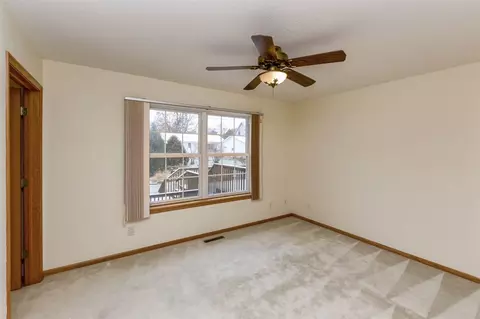 2905 Dennis Dr NW, Cedar Rapids, IA 52405 photo 16