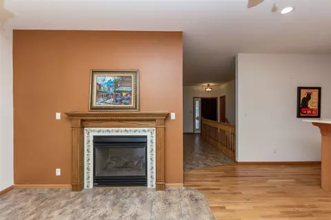 2905 Dennis Dr NW, Cedar Rapids, IA 52405 photo 9