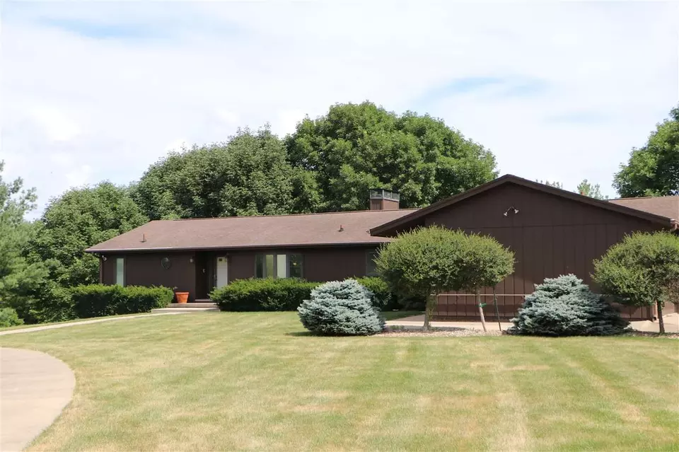  3733 Rohret Rd, Iowa City, IA 52246 photo 1