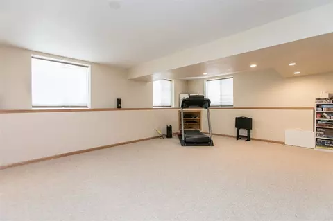 1875 E Pacific St, Ely, IA 52227 photo 30