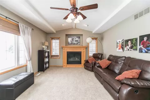 1875 E Pacific St, Ely, IA 52227 photo 4