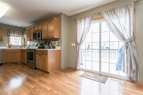 1875 E Pacific St, Ely, IA 52227 photo 9