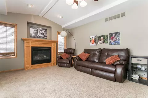 1875 E Pacific St, Ely, IA 52227 photo 3