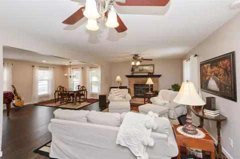 5400 Michael Dr NE, Cedar Rapids, IA 52411 photo 7