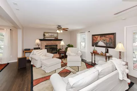 5400 Michael Dr NE, Cedar Rapids, IA 52411 photo 6