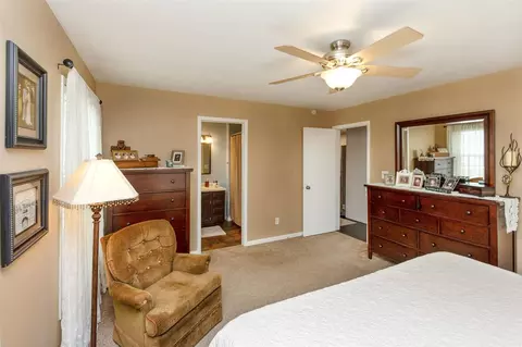 5400 Michael Dr NE, Cedar Rapids, IA 52411 photo 15