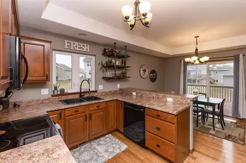 2050 Hillside Ct, Ely, IA 52227 photo 8