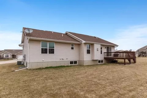 2050 Hillside Ct, Ely, IA 52227 photo 28