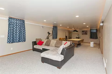 981 Cedar Crest Rd, Cedar Rapids, IA 52403 photo 21